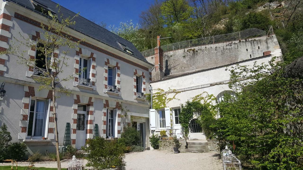 Les Troglos De La Tufoliere Bed & Breakfast Rochecorbon Luaran gambar